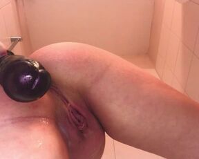 GIGANTIC BLACK DILDO STRETCHING MY TIGHT LITTLE WHITE PUSSY TO THE MAX