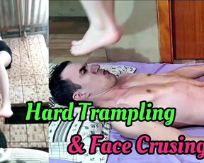 Beatriz Hard Trampling and Face Crushing