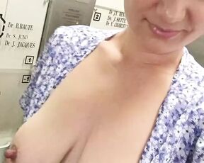 A stranger watches me in the elevator while I masturbate and ram a sex toy