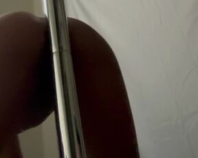 Twerking on my Pole