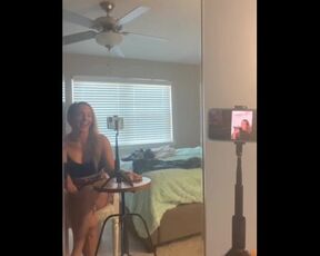 2 Sisters Video Call About Cucking Whitebois