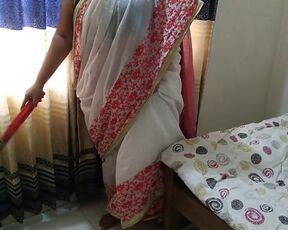 Desi Saas Ko Mast Chudai Damad - Fuck Indian mother-in-law while sweeping house