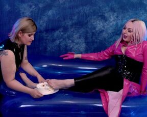 Hot Lesbi Foot Fetish Vdeo 4k Feet Fun with Wet and Messy Cake Crush. BDSM Humiliation Food Fetisch.