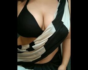 Busty Indian School Teacher Stripteasing in her Saree | Cocobust69