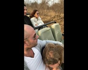 PUBLIC BLOWJOB IN SAFARI-I suck his cock,he cum and i swallow all his sperm