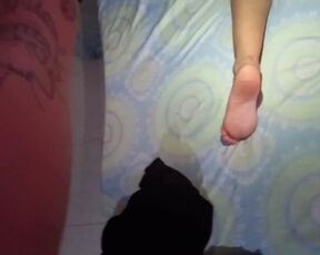 Grabo a la Vecina de mi Amigo mientras se Masturba en un Hotel en Buenos Aires Argentina Rubia Pov