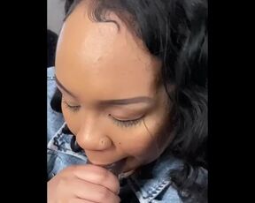 Redbone Thick Bitch Sucking Dick