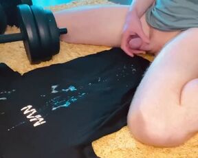 Emptying my load with huge Cumshot