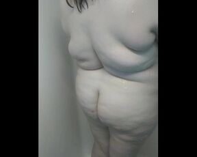 BBW shower tease